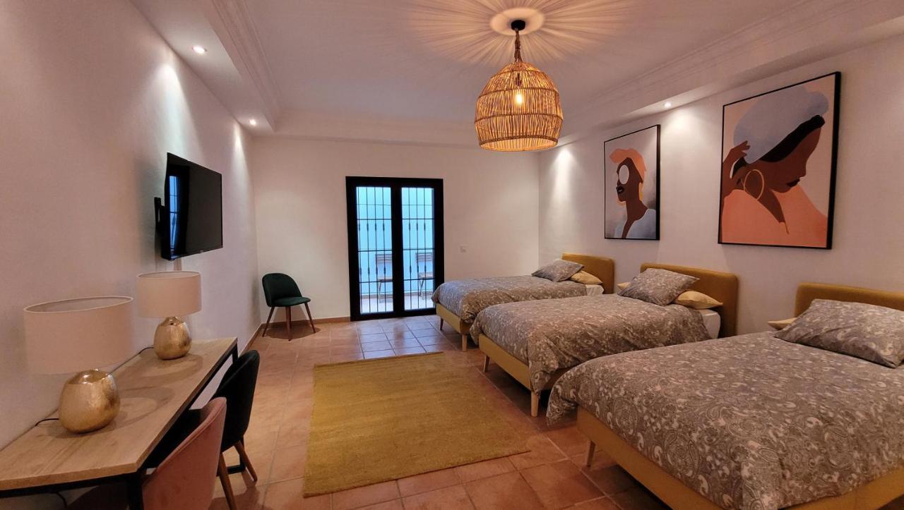 ماربيا Beach And Golf Resort La Perla Miguel Adults Only المظهر الخارجي الصورة