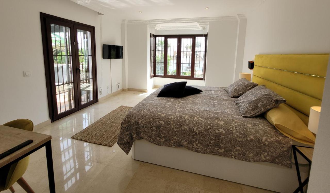 ماربيا Beach And Golf Resort La Perla Miguel Adults Only المظهر الخارجي الصورة